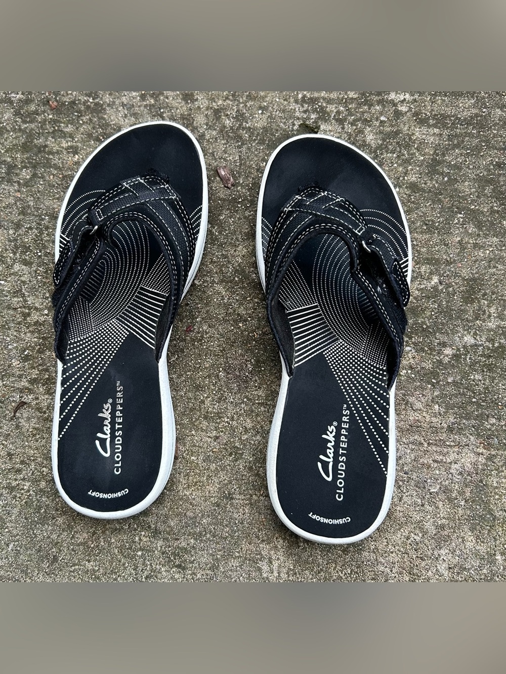 Clarks Black and White Cloudsteppers Slip-On Sandals